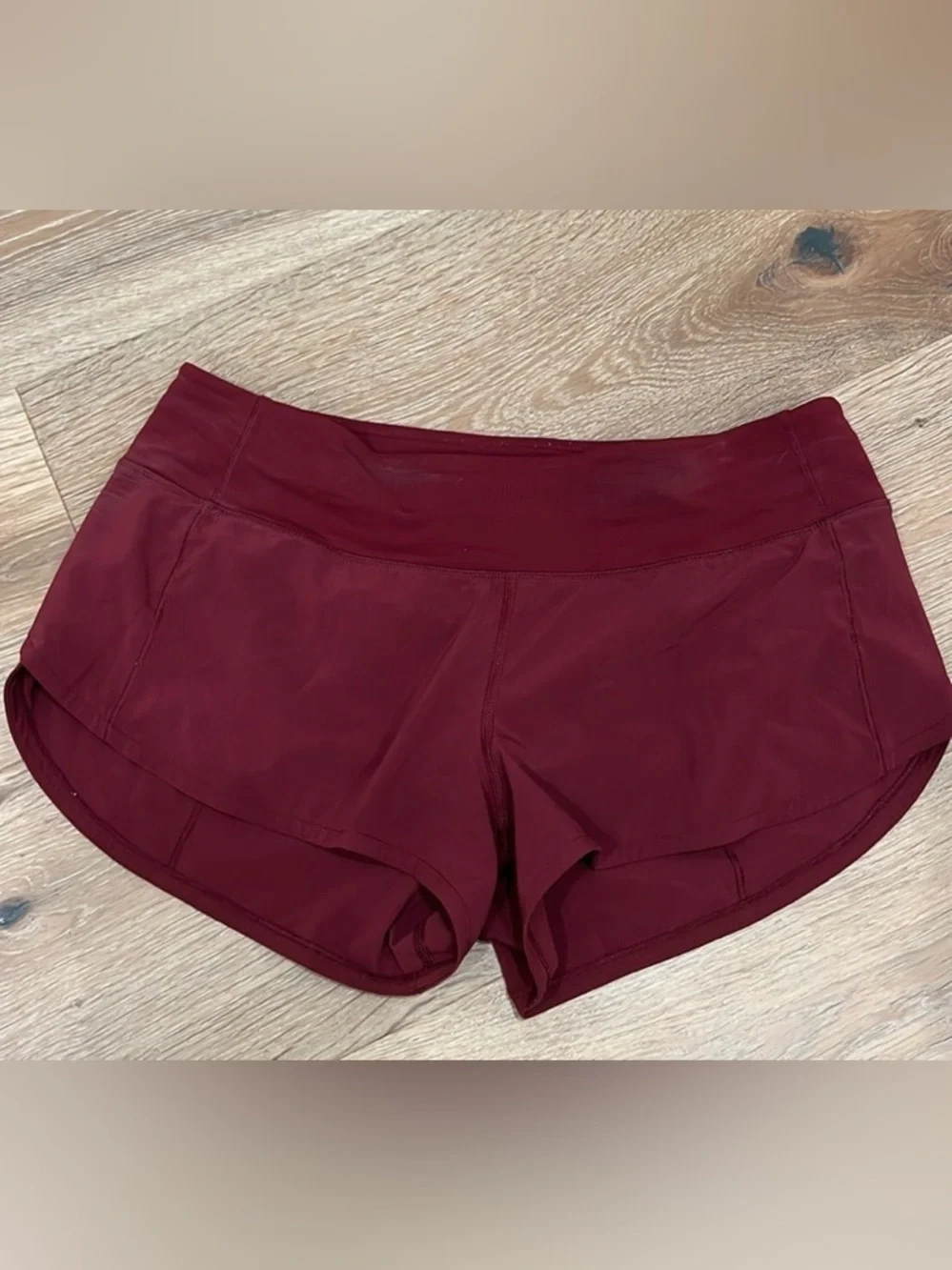 lululemon athletica Maroon High-Rise Athletic Shorts with Back Zip speed up - Picture 4 of 6